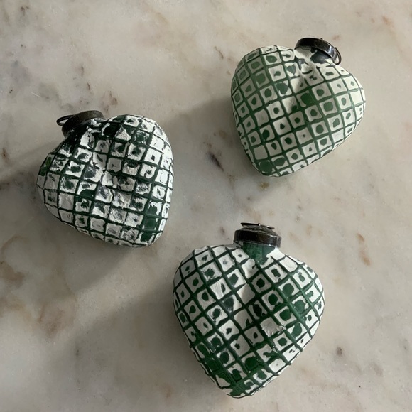 Set/3 Glass Hearts - Picture 8 of 9